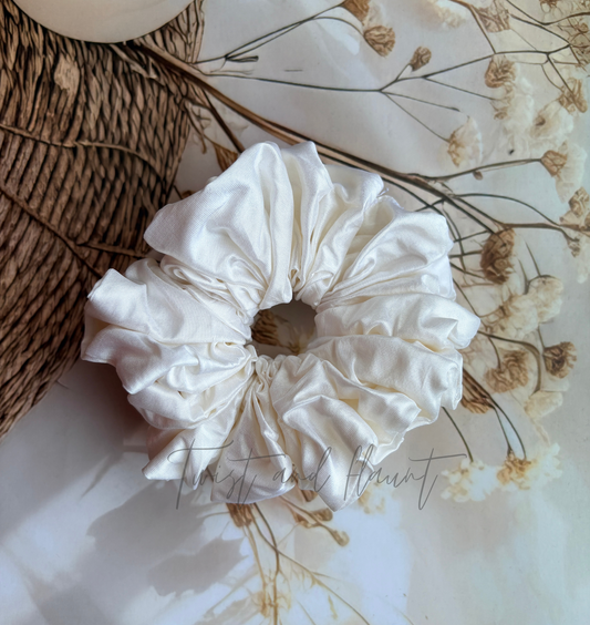 Milky White Pure Luxury Mulberry Silk Scrunchies