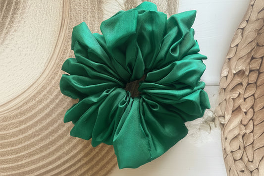 Pure Mulberry Silk Emerald Green Scrunchie