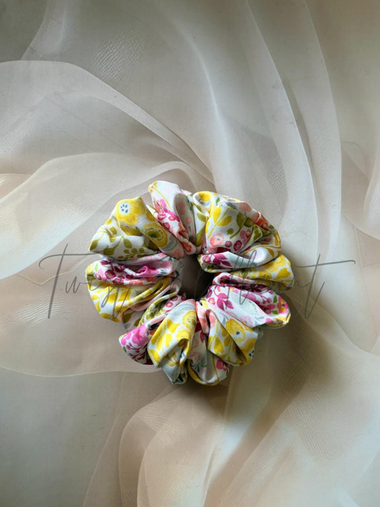 Spring Meadow - Floral Pattern Printed Satin Scrunchies