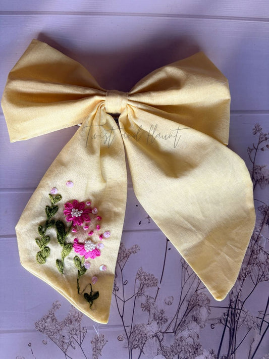 Lemonade Stitch Embroidered Bow Clip